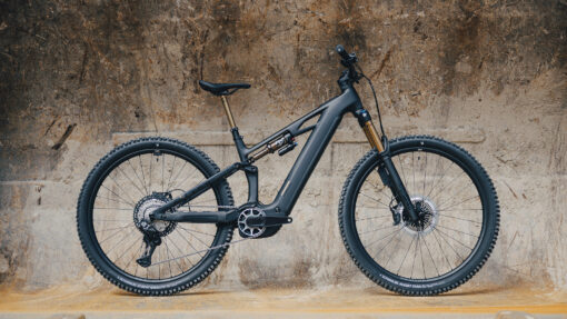 Cube Stereo Hybrid ONE44 HPC AT 800 carbon´n´gold